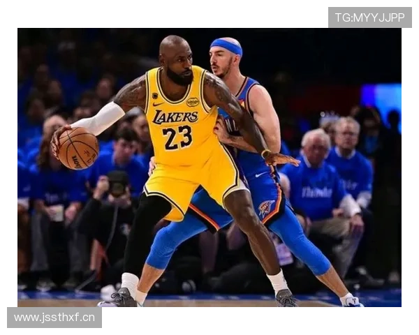 交易掉卡鲁索成为湖人一大遗憾!詹姆斯 我每一天都想念卡鲁索_1_NBA_雷霆